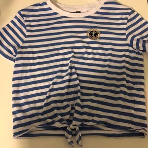 blue and white stripped cropped T-shirt